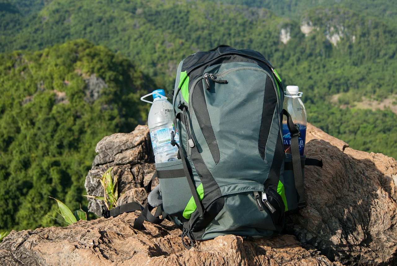 Packing a daypack so the weight sits right